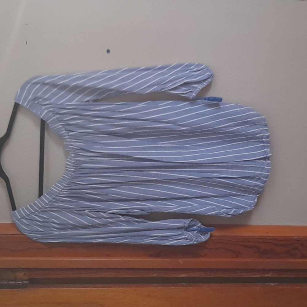 Old Navy L tall off the shoulder blouse